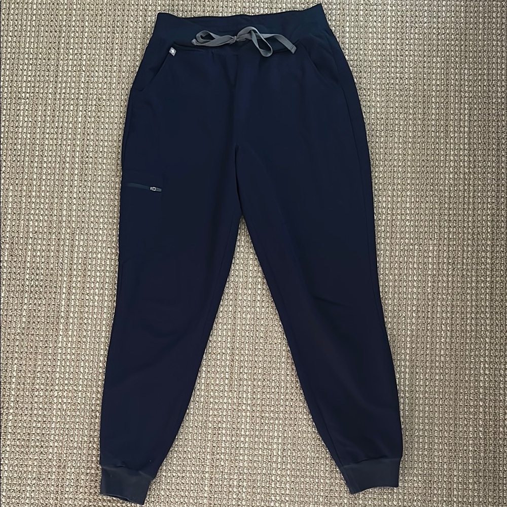 Woman’s High Waisted Zamora Scrub Pants